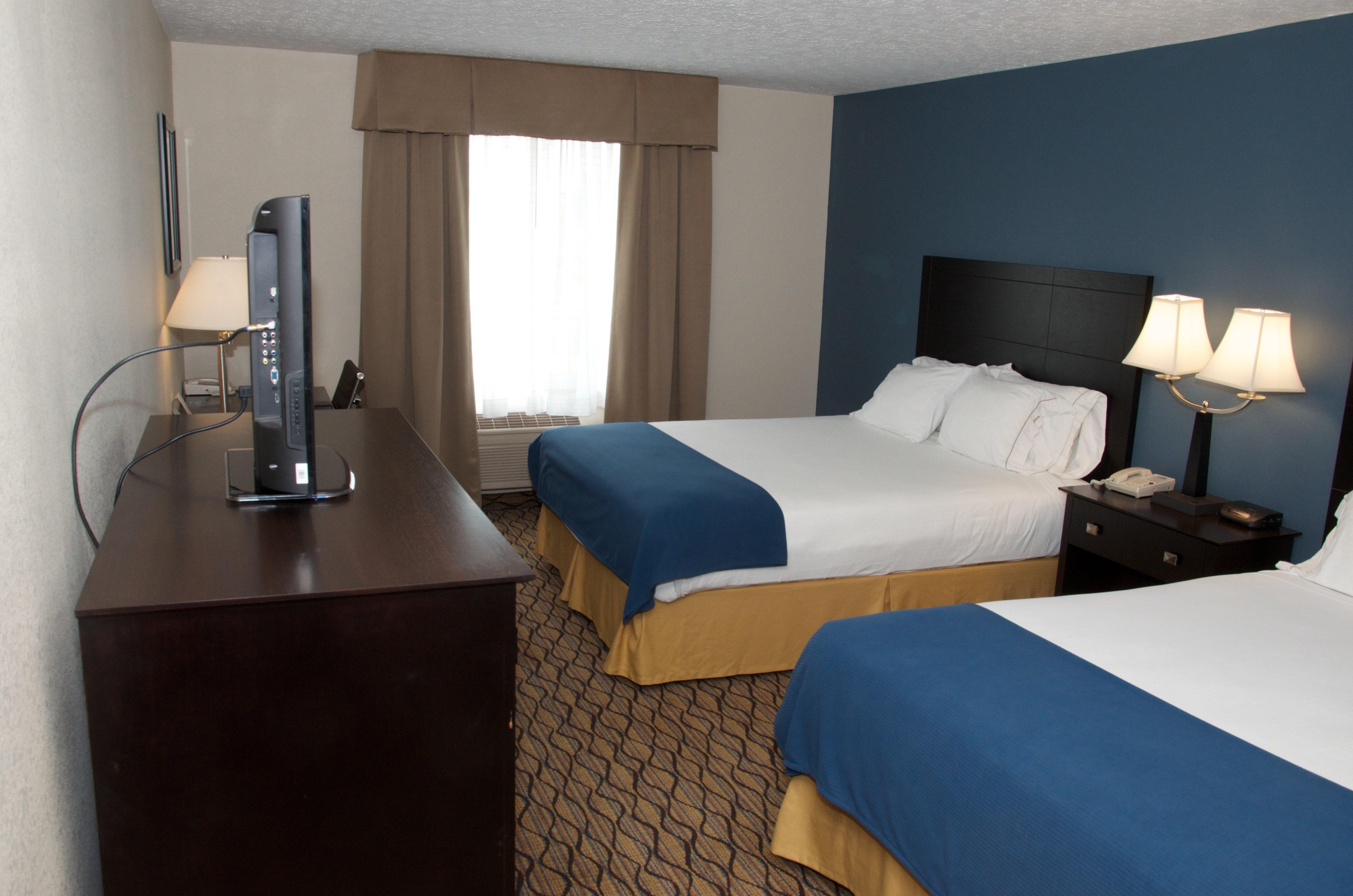 Holiday Inn Express Hotel & Suites Cadillac By Ihg Екстер'єр фото