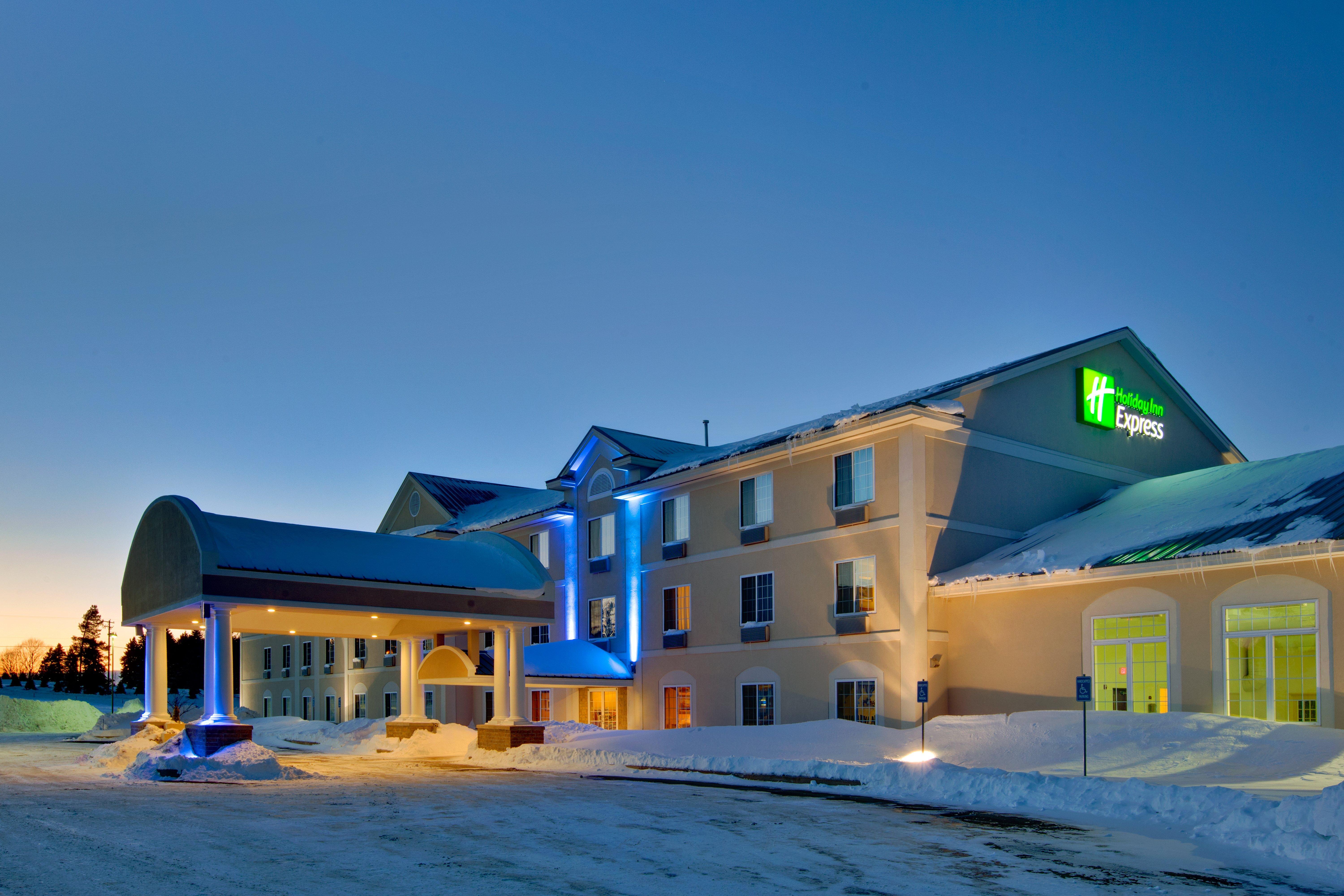 Holiday Inn Express Hotel & Suites Cadillac By Ihg Екстер'єр фото
